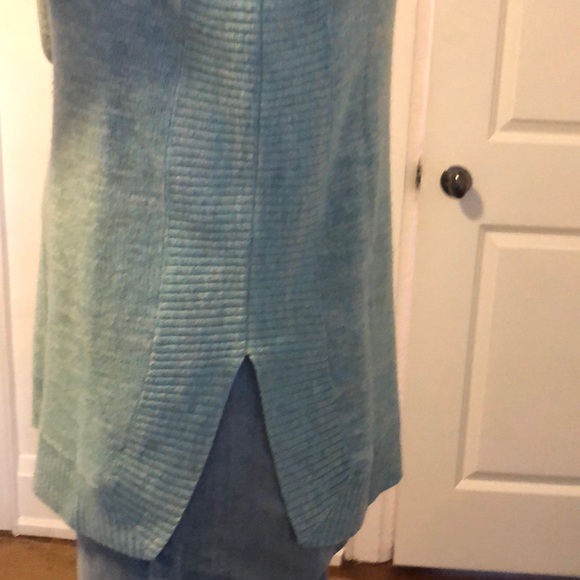 Lightweight knit sweater - Picture 3 of 4